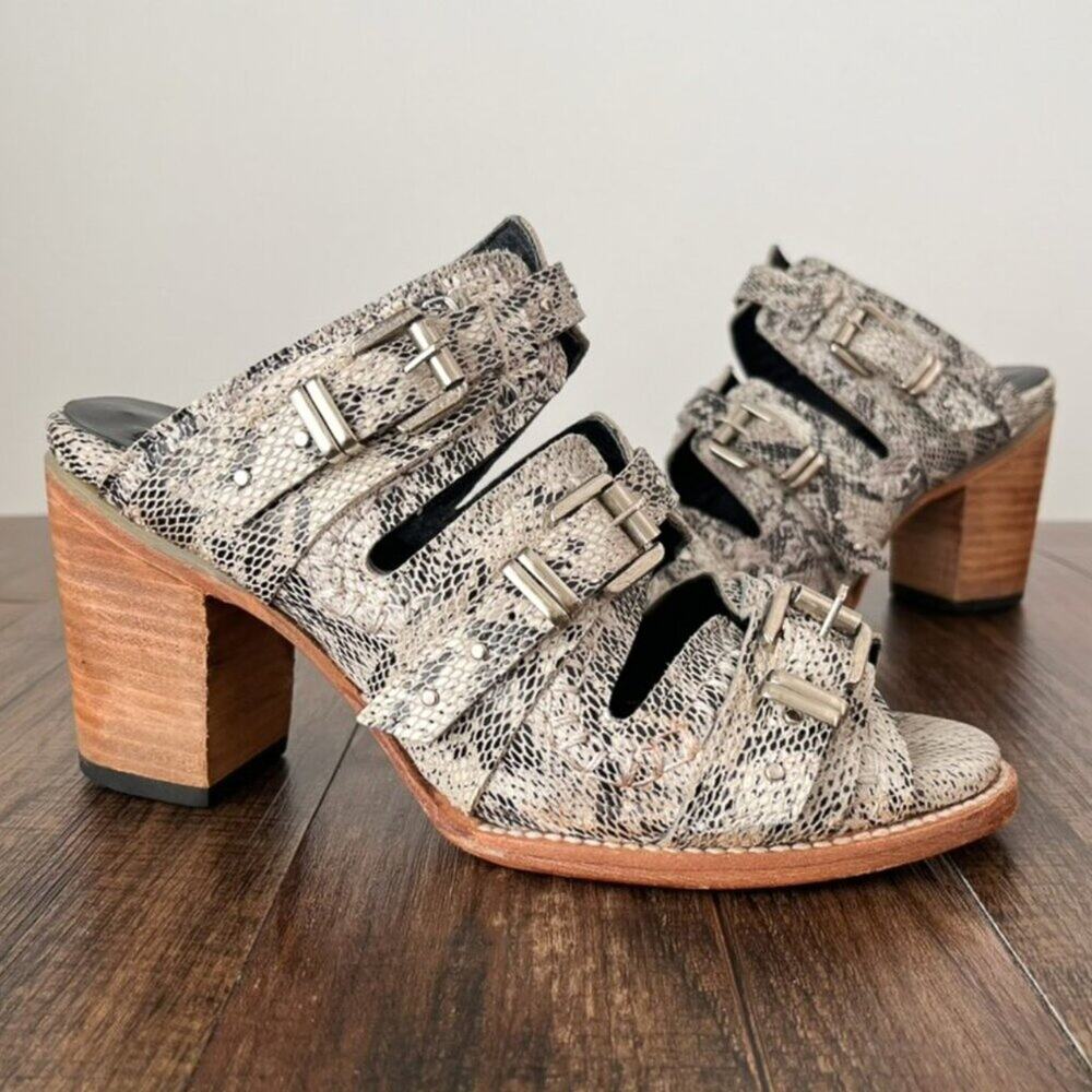 Freebird Caitlyn Leather Chunky Heeled Sandal Snake Embossed Size 9 Black White